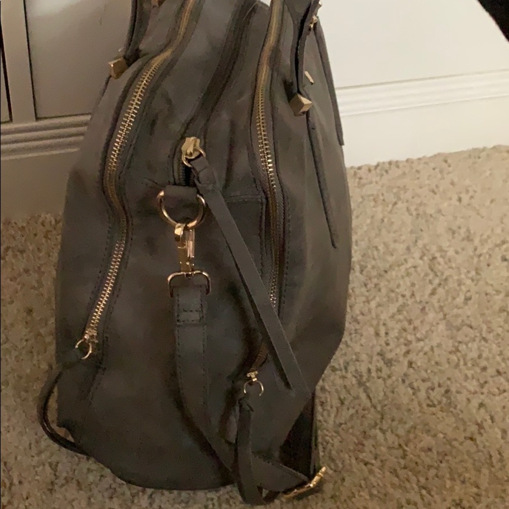 Hand bag with crossbody/shoulder strap